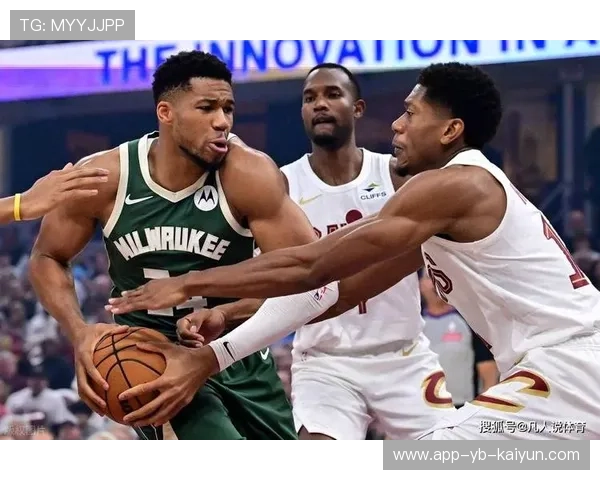 字母哥空砍37+8！末节12分仍遭逆转 关键四罚中一成罪人，字母哥抢断扣篮